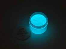 Load image into Gallery viewer, Area Fifty-One Glow